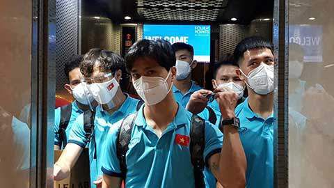 公交车被cao得合不拢腿